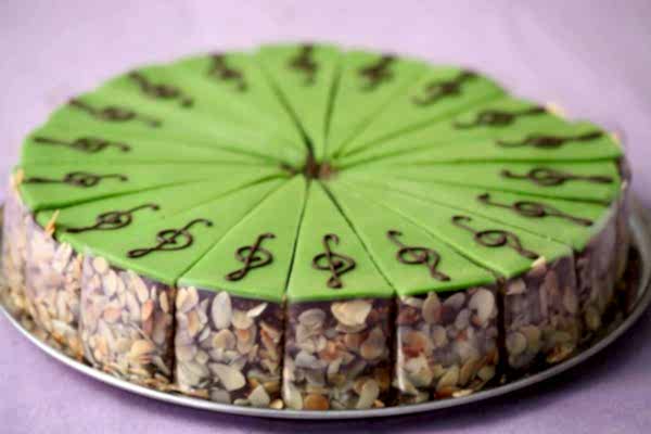 mozart torta napfenyes cukraszat